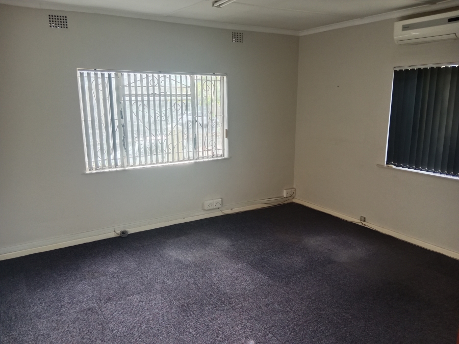 To Let 0 Bedroom Property for Rent in Wellington Central Western Cape